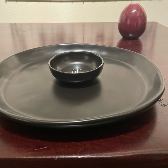 NIB Rae Dunn chips salsa dip bowl veggie ceramic platter tray matte black 14inch - Picture 3 of 8